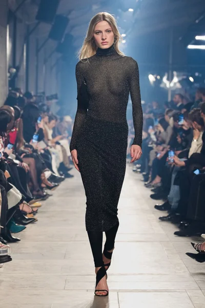 Look 54